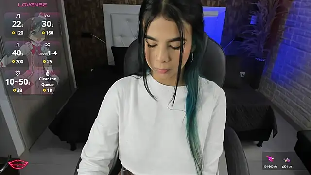 Snapshot of EMALINDA__HILSS chatting on 03-04-25, 12:01 EMALINDA HILSS online show from 03-04-25, 12:01