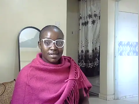 Snapshot of Chichii- chatting on 12-23-25, 10:58 Chichii- online show from 12-23-25, 10:58