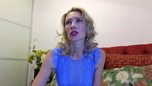  Maddalena  online show from 09-10-25, 08:30