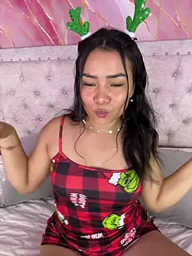 Rousse blue online show from 12-17-25, 03:44