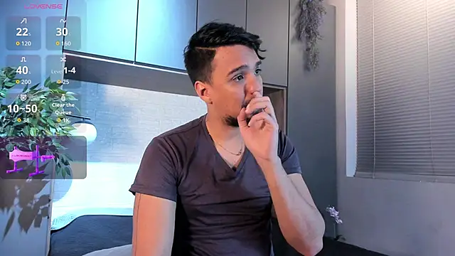 Edward max online show from 11-23-25, 03:27