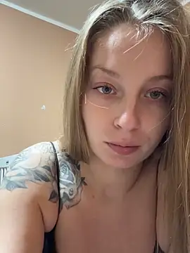 Hr Frk Olsen online show from 10-13-25, 04:41