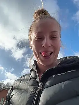 Snapshot of Hr_Frk_Olsen chatting on 03-15-26, 09:05 Hr Frk Olsen online show from 03-15-26, 09:05