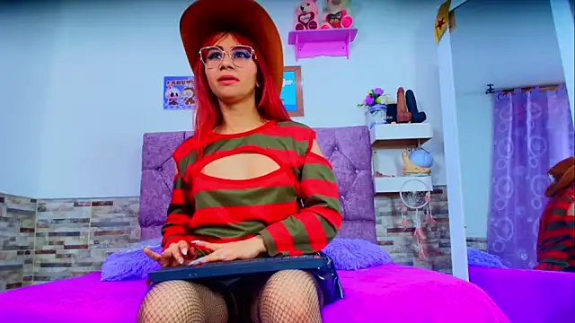 Melannytaylor online show from 10-09-25, 09:15