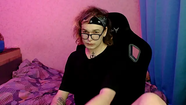 Steve Mi online show from 11-06-25, 04:55