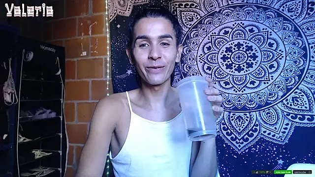 liissa 0 online show from 09-25-25, 10:05