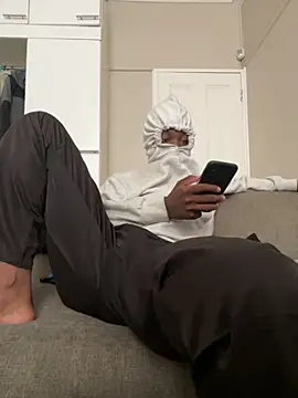 Mischevous T69 online show from 11-08-25, 08:51