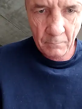 Snapshot of RLLrrr chatting on 11-23-25, 09:30 RLLrrr online show from 11-23-25, 09:30