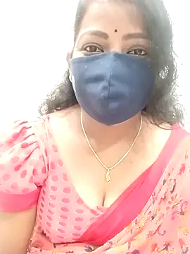 Snapshot of Manisha-Love chatting on 02-18-25, 04:36 Manisha-Love online show from 02-18-25, 04:36