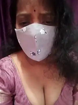 Snapshot of Manisha-Love chatting on 09-19-25, 03:54 Manisha-Love online show from 09-19-25, 03:54