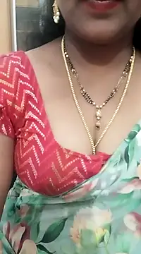 Snapshot of Manisha-Love chatting on 01-23-25, 01:35 Manisha-Love online show from 01-23-25, 01:35