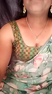 Snapshot of Manisha-Love chatting on 01-22-25, 09:46 Manisha-Love online show from 01-22-25, 09:46