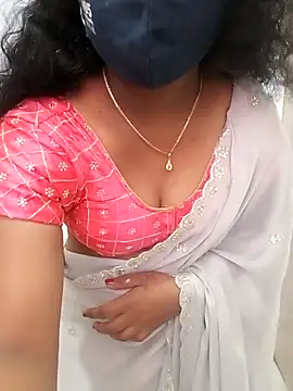 Snapshot of Manisha-Love chatting on 03-07-25, 04:13 Manisha-Love online show from 03-07-25, 04:13