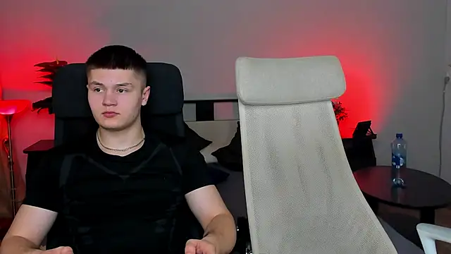 naughty evan online show from 02-02-25, 04:11