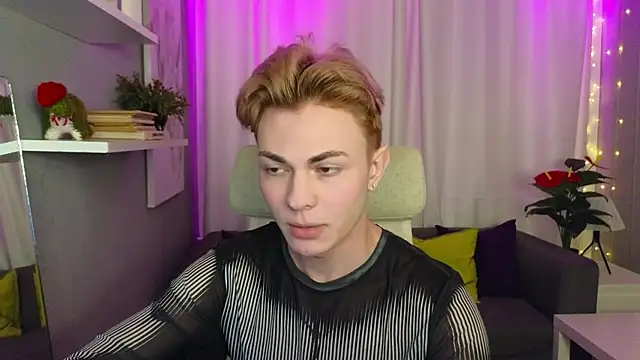 naughty evan online show from 02-11-25, 02:35