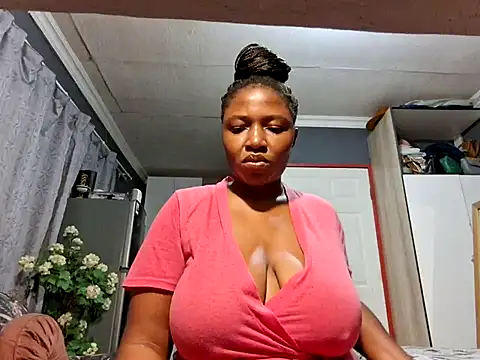 Snapshot of EbonyRose9 chatting on 02-25-25, 03:52 EbonyRose9 online show from 02-25-25, 03:52