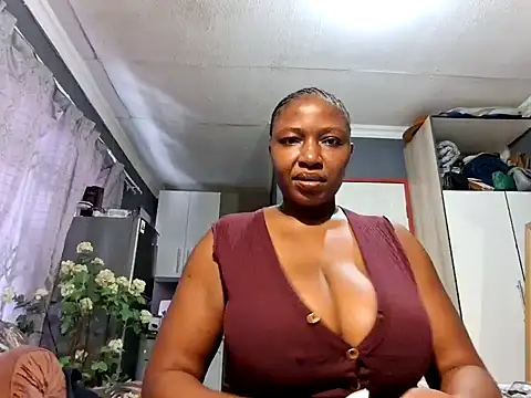 Snapshot of EbonyRose9 chatting on 03-11-25, 07:24 EbonyRose9 online show from 03-11-25, 07:24