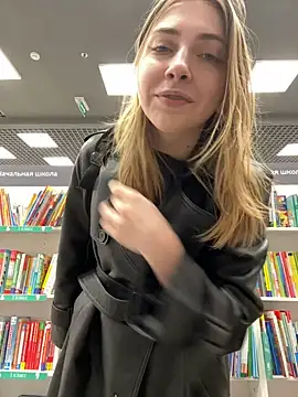 Sunny   Bunny online show from 02-20-25, 02:46