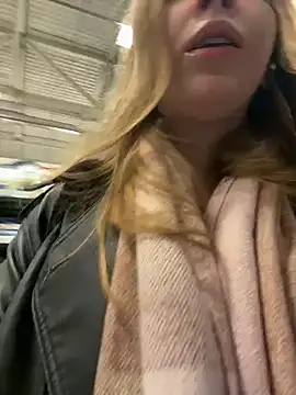 Sunny   Bunny online show from 11-16-25, 06:40