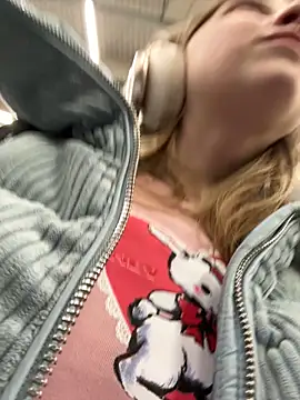 Sunny   Bunny online show from 03-18-25, 07:12