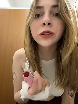 Sunny   Bunny online show from 02-22-25, 02:08