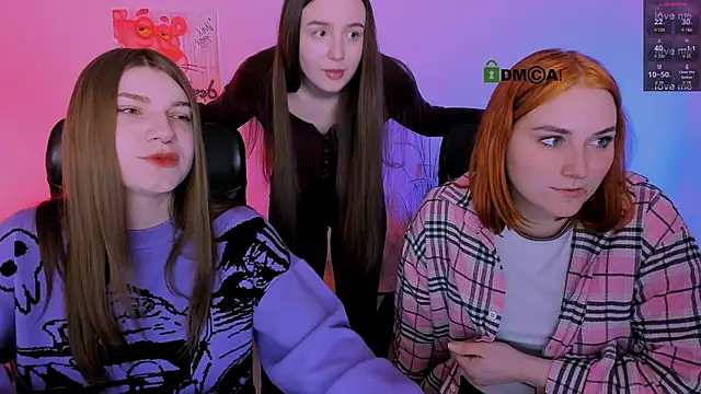 Snapshot of pure_radiance1 chatting on 02-07-26, 10:23 pure radiance1 online show from 02-07-26, 10:23