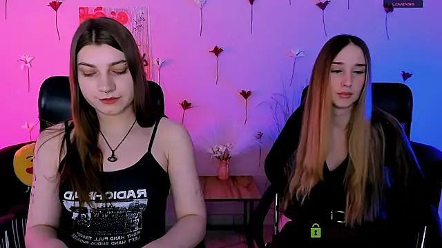 Snapshot of pure_radiance1 chatting on 02-19-26, 10:01 pure radiance1 online show from 02-19-26, 10:01