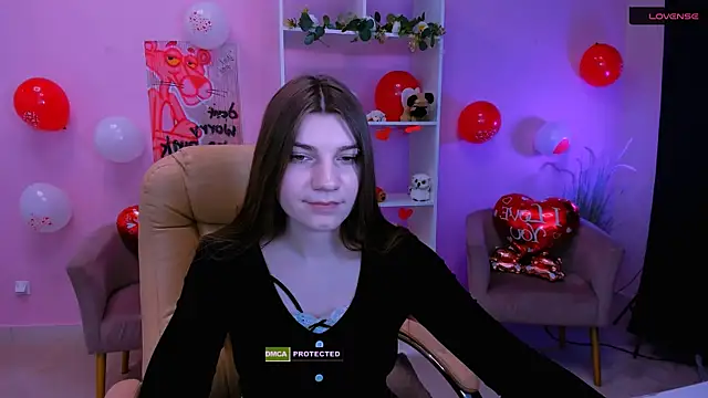 Snapshot of pure_radiance1 chatting on 02-15-25, 12:43 pure radiance1 online show from 02-15-25, 12:43