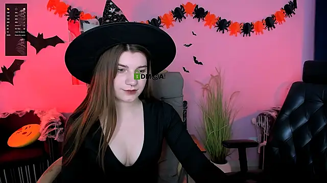 Snapshot of pure_radiance1 chatting on 10-24-25, 09:08 pure radiance1 online show from 10-24-25, 09:08