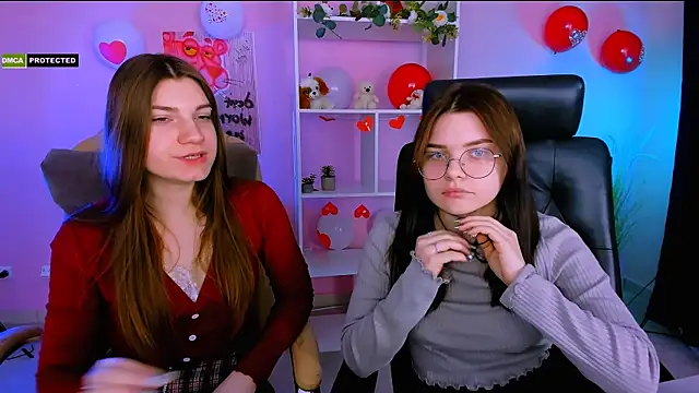 Snapshot of pure_radiance1 chatting on 02-18-25, 09:54 pure radiance1 online show from 02-18-25, 09:54