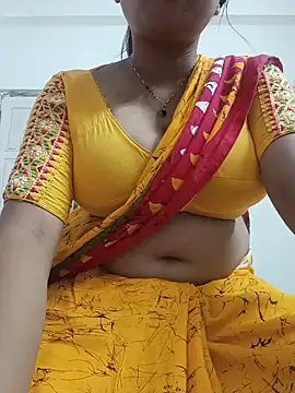 Snapshot of Priya_2222 chatting on 05-19-26, 07:21 Priya 2222 online show from 05-19-26, 07:21