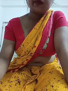 Snapshot of Priya_2222 chatting on 06-15-26, 07:13 Priya 2222 online show from 06-15-26, 07:13