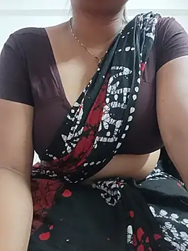Snapshot of Priya_2222 chatting on 05-18-26, 06:56 Priya 2222 online show from 05-18-26, 06:56