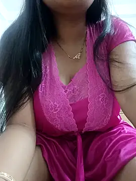 Snapshot of Priya_2222 chatting on 04-07-26, 07:04 Priya 2222 online show from 04-07-26, 07:04