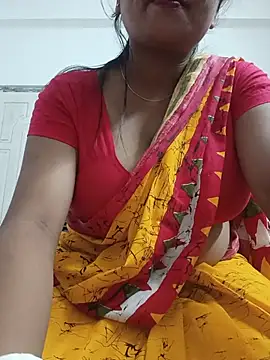Snapshot of Priya_2222 chatting on 07-16-26, 07:22 Priya 2222 online show from 07-16-26, 07:22