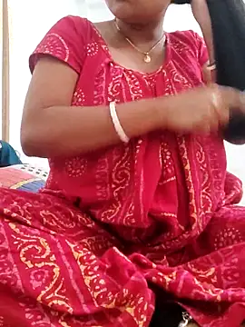 Snapshot of Priya_2222 chatting on 03-03-25, 11:22 Priya 2222 online show from 03-03-25, 11:22