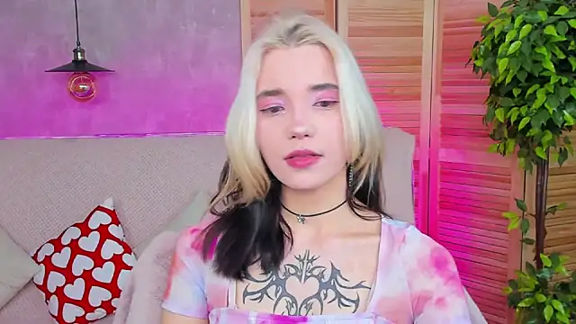 Snapshot of as1an_girlfriend chatting on 02-27-25, 10:11 as1an girlfriend online show from 02-27-25, 10:11