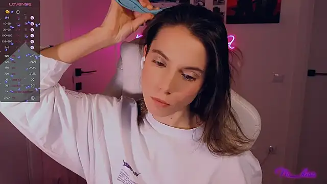  ni kiss online show from 11-30-25, 04:52