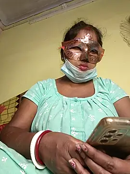 Snapshot of tinabhabhi chatting on 03-03-25, 10:28 tinabhabhi online show from 03-03-25, 10:28