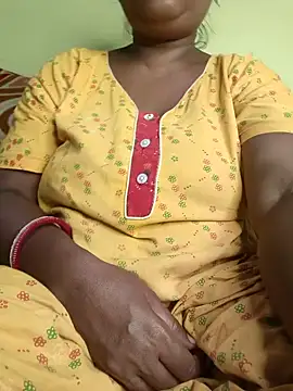 Snapshot of tinabhabhi chatting on 07-17-26, 11:07 tinabhabhi online show from 07-17-26, 11:07