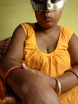 Snapshot of tinabhabhi chatting on 07-20-26, 10:22 tinabhabhi online show from 07-20-26, 10:22