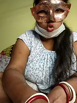 Snapshot of tinabhabhi chatting on 03-22-25, 11:11 tinabhabhi online show from 03-22-25, 11:11