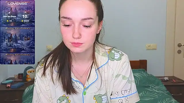 Snapshot of Wild_Sophie_ chatting on 01-23-25, 08:56 Wild Sophie online show from 01-23-25, 08:56