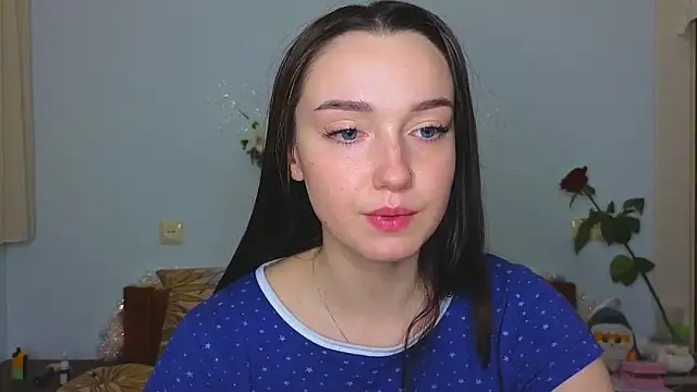 Snapshot of Wild_Sophie_ chatting on 12-30-24, 09:08 Wild Sophie online show from 12-30-24, 09:08