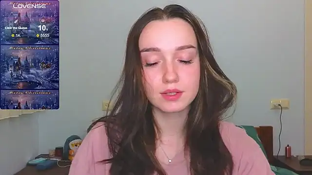 Snapshot of Wild_Sophie_ chatting on 01-24-25, 08:00 Wild Sophie online show from 01-24-25, 08:00