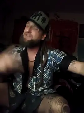 Ozomitro online show from 12-21-25, 03:14