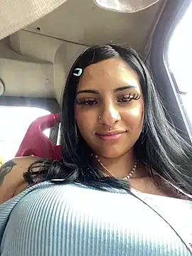 Hilary pinkk online show from 03-13-25, 05:18