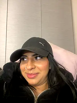 Hilary pinkk online show from 12-05-25, 03:16