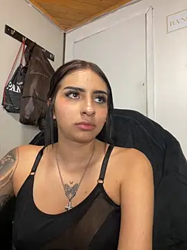 Hilary pinkk online show from 11-12-25, 06:06