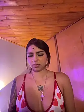 Hilary pinkk online show from 03-08-26, 04:27